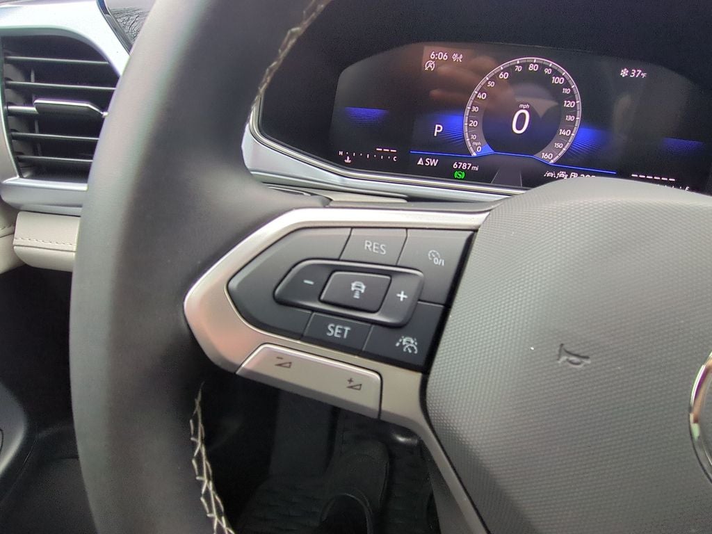 2025 Volkswagen Taos 1.5T SE