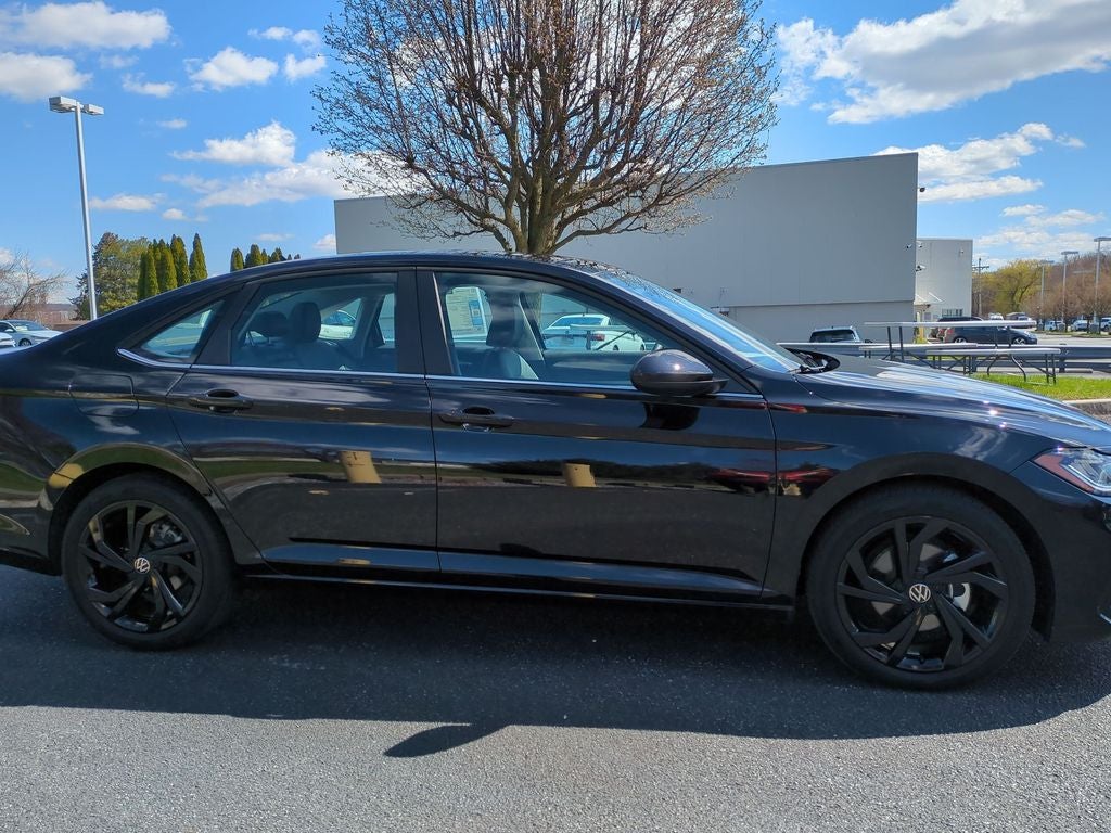 2025 Volkswagen Jetta 1.5T SE