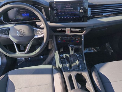 2025 Volkswagen Jetta 1.5T SE