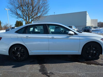 2025 Volkswagen Jetta 1.5T SE