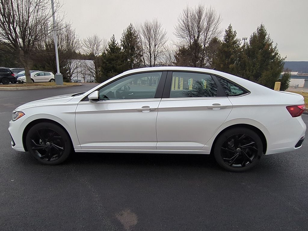 2025 Volkswagen Jetta 1.5T SE