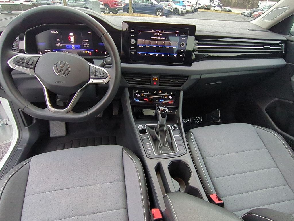 2025 Volkswagen Jetta 1.5T SE