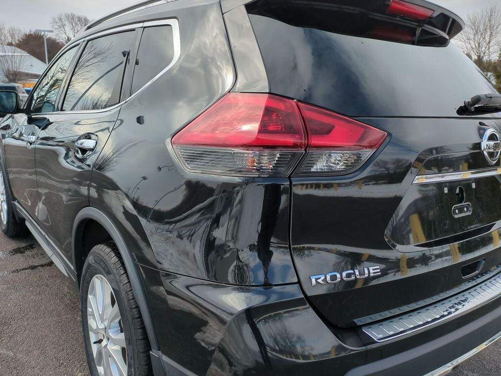 2018 Nissan Rogue SV