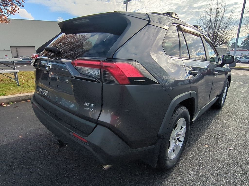 2020 Toyota RAV4 XLE