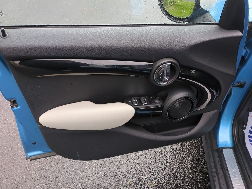 2017 MINI Cooper S Base