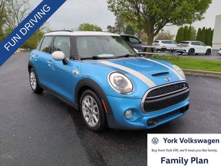 2017 MINI Cooper S Base
