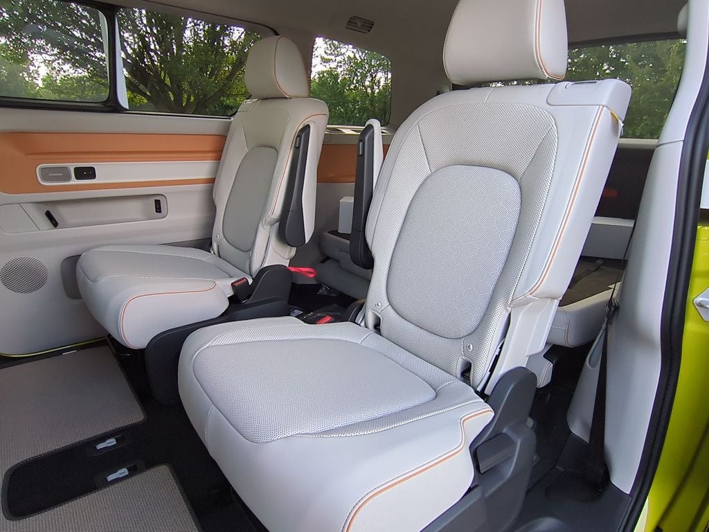 2025 Volkswagen ID. Buzz Pro S Plus