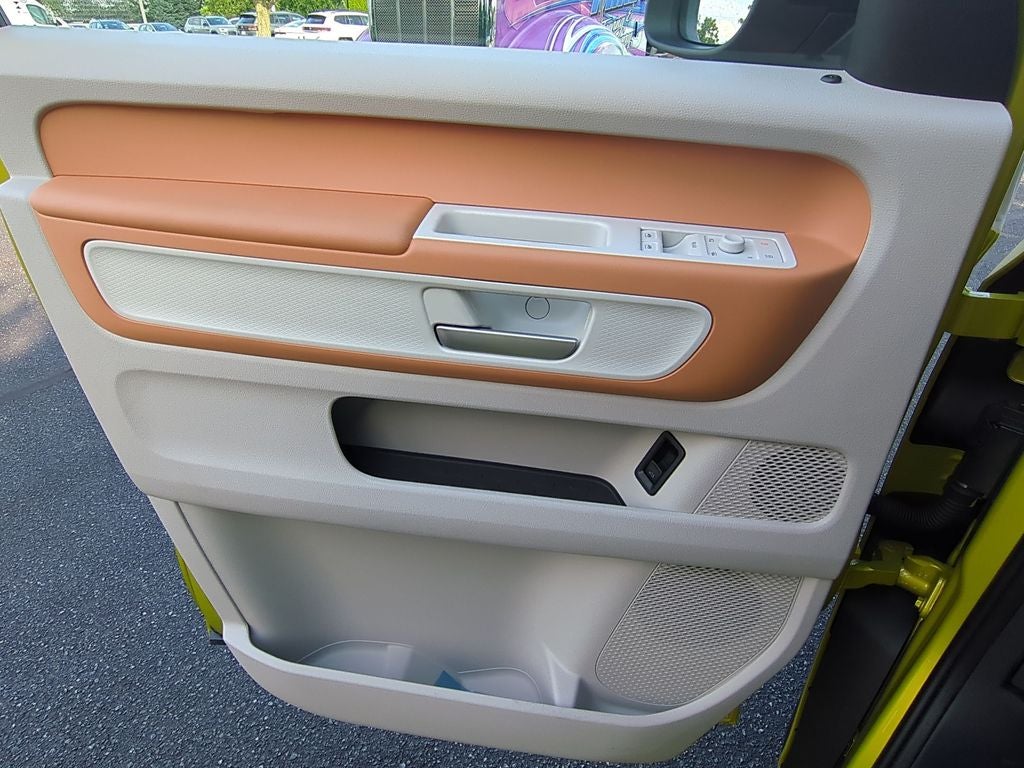 2025 Volkswagen ID. Buzz Pro S Plus