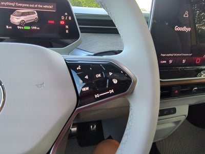 2025 Volkswagen ID. Buzz Pro S Plus