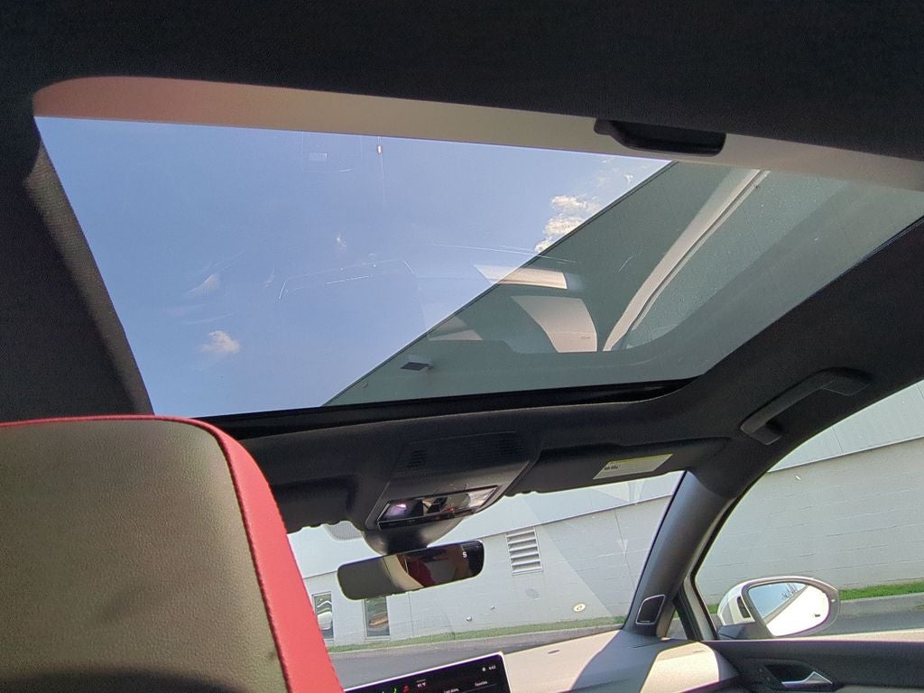 2025 Volkswagen Golf GTI 2.0T SE