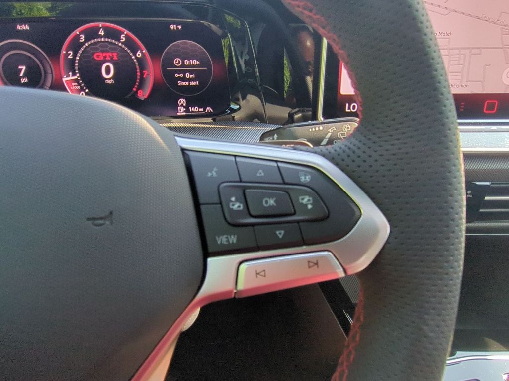 2025 Volkswagen Golf GTI 2.0T SE