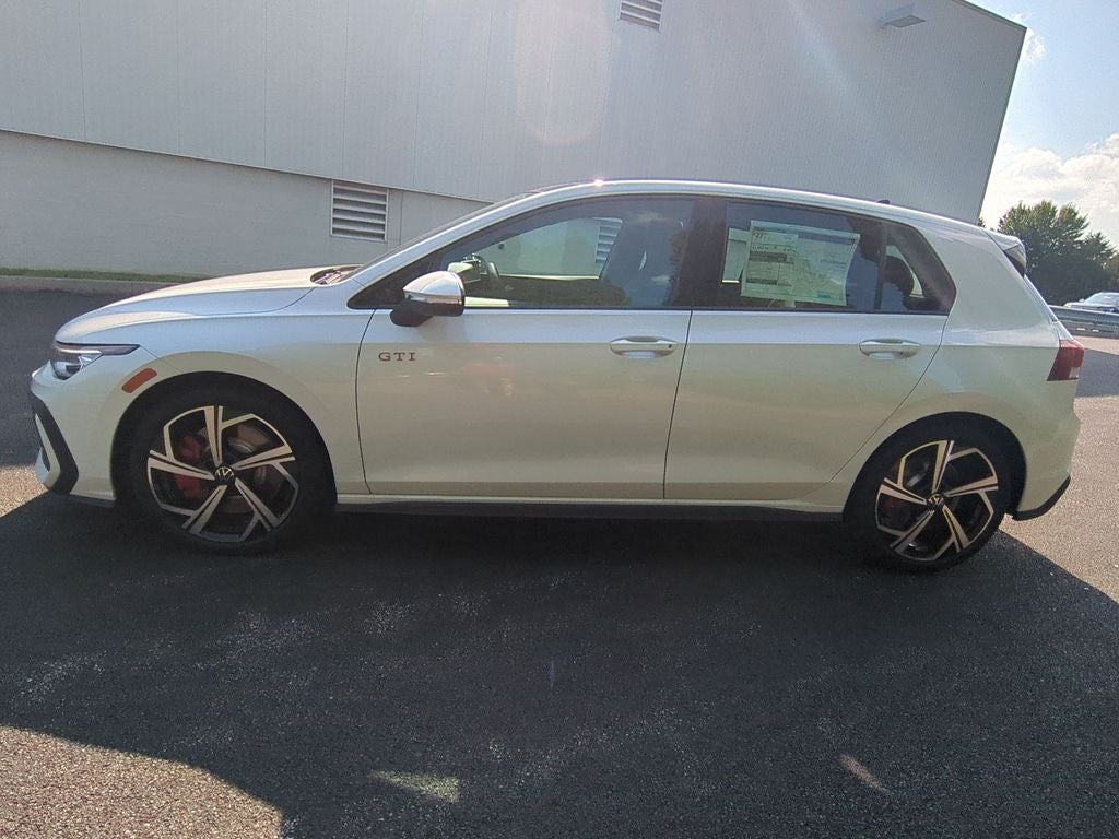 2025 Volkswagen Golf GTI 2.0T SE