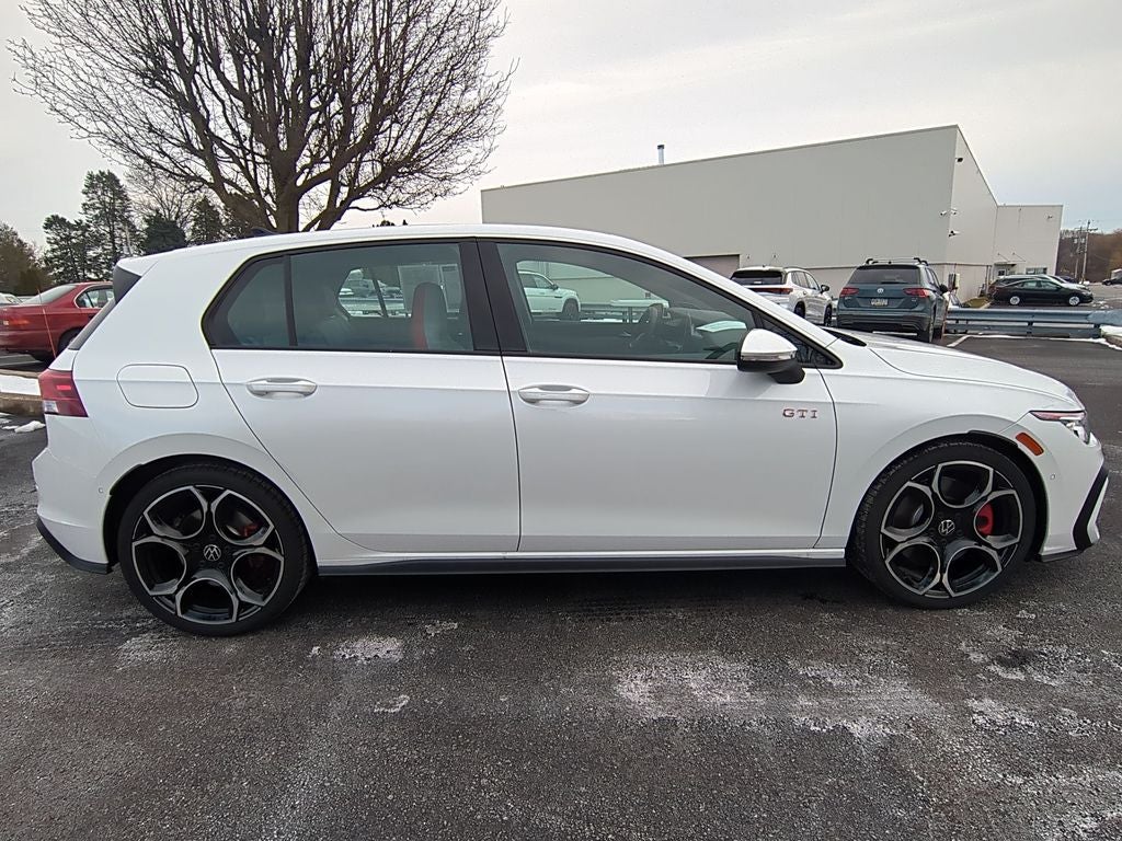 2025 Volkswagen Golf GTI Autobahn