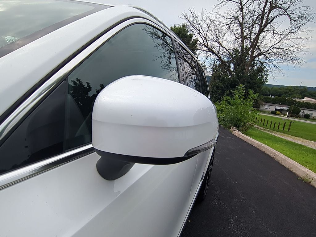 2023 Volvo XC90 B6 Plus 6-Seater