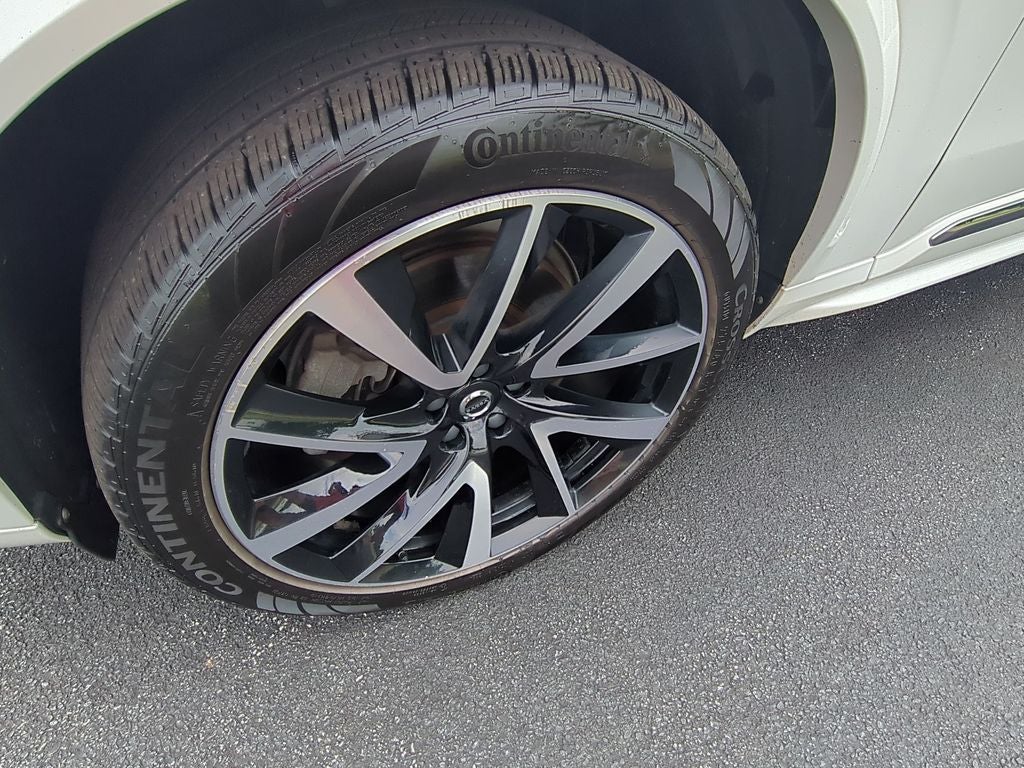 2023 Volvo XC90 B6 Plus 6-Seater