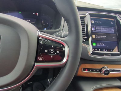 2023 Volvo XC90 B6 Plus 6-Seater