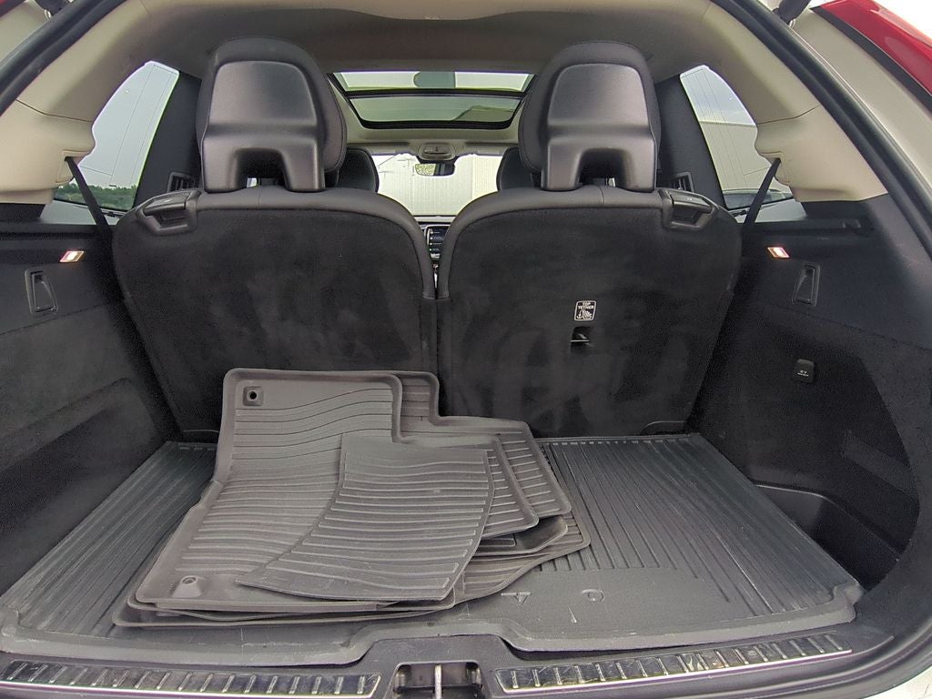 2023 Volvo XC90 B6 Plus 6-Seater