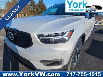 2021 Volvo XC40 R-Design