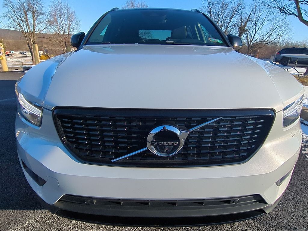 2021 Volvo XC40 R-Design