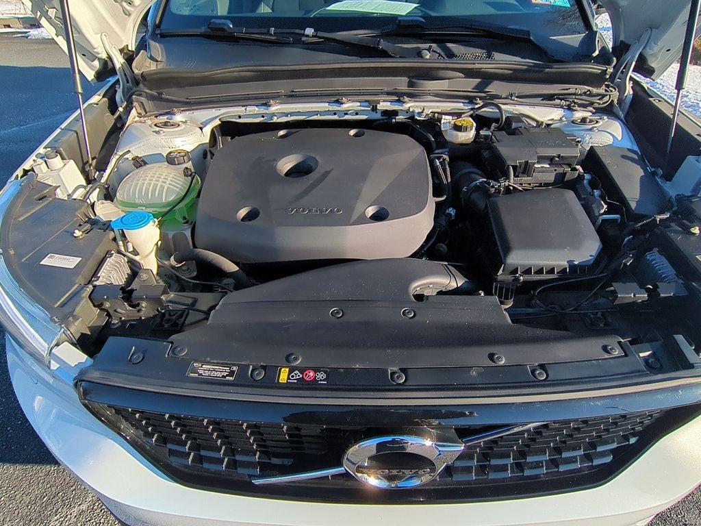 2021 Volvo XC40 R-Design