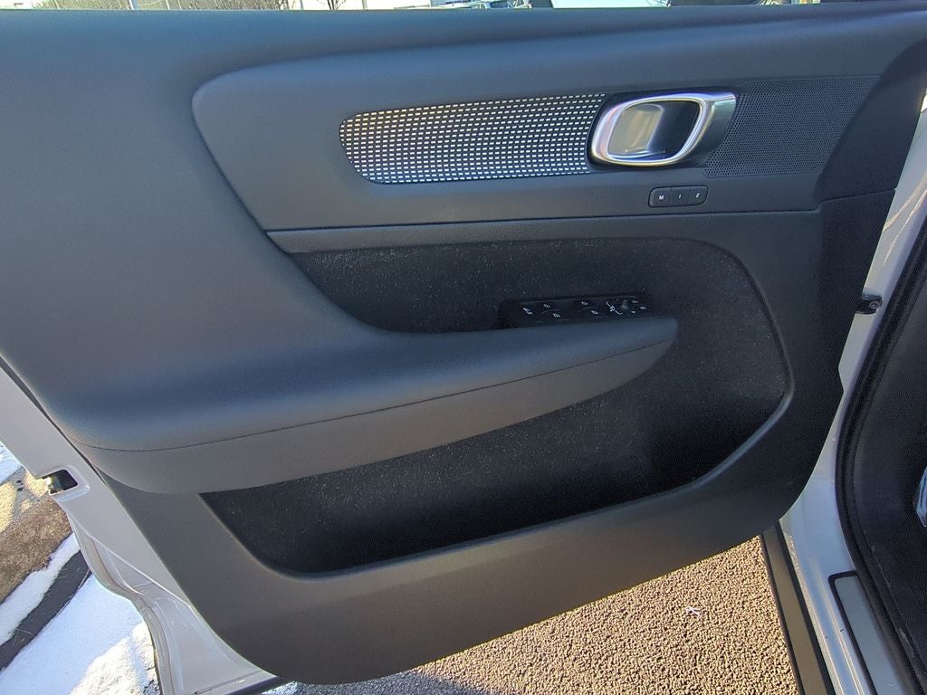 2021 Volvo XC40 R-Design