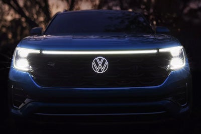 2025 Volkswagen Atlas Cross Sport Performance